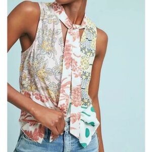 Anthropologie Moulinette Soeurs Venezia Floral
Sleeveless Tie Front Blouse